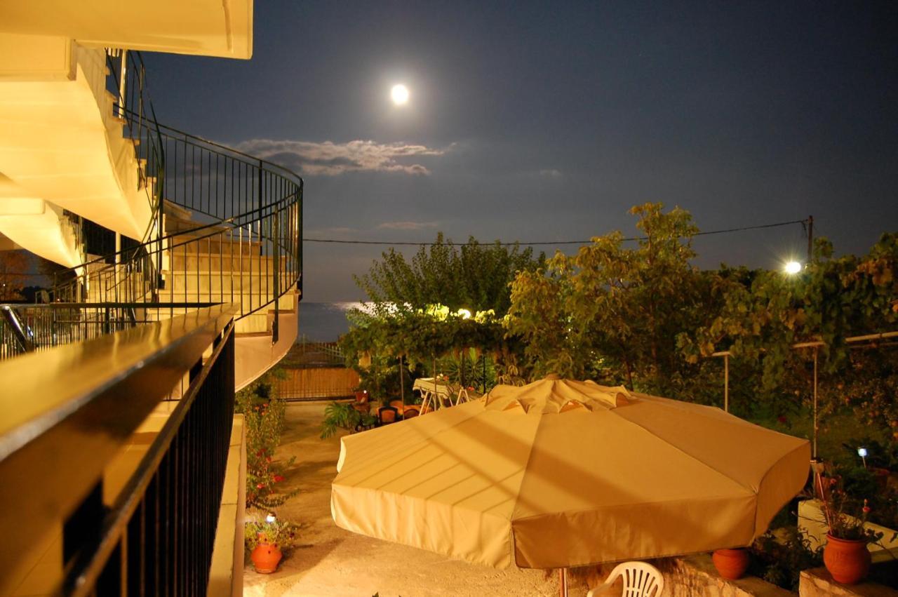 Odyssia Apartments Kateleios Zewnętrze zdjęcie